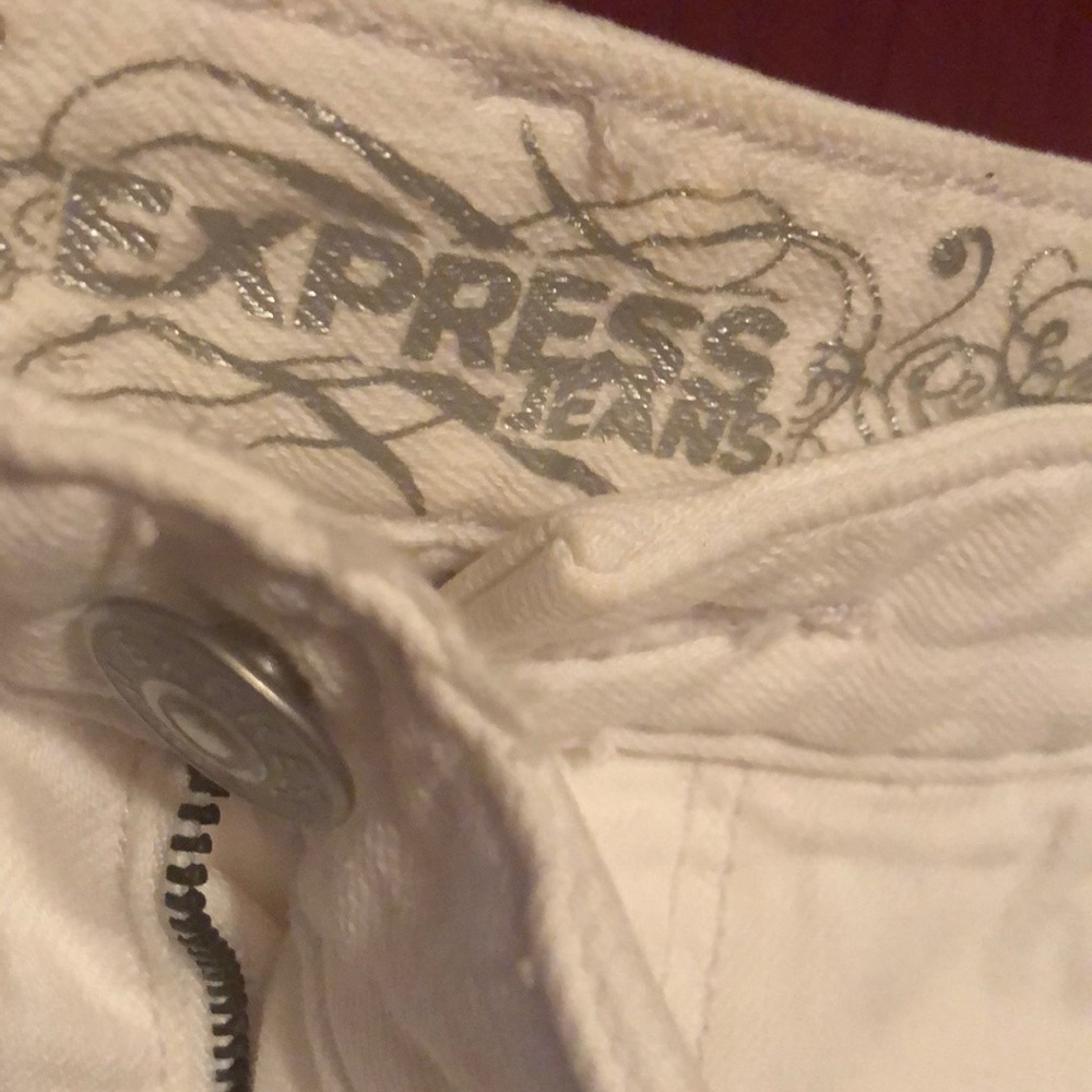 Express jean shorts - Picture 2 of 3